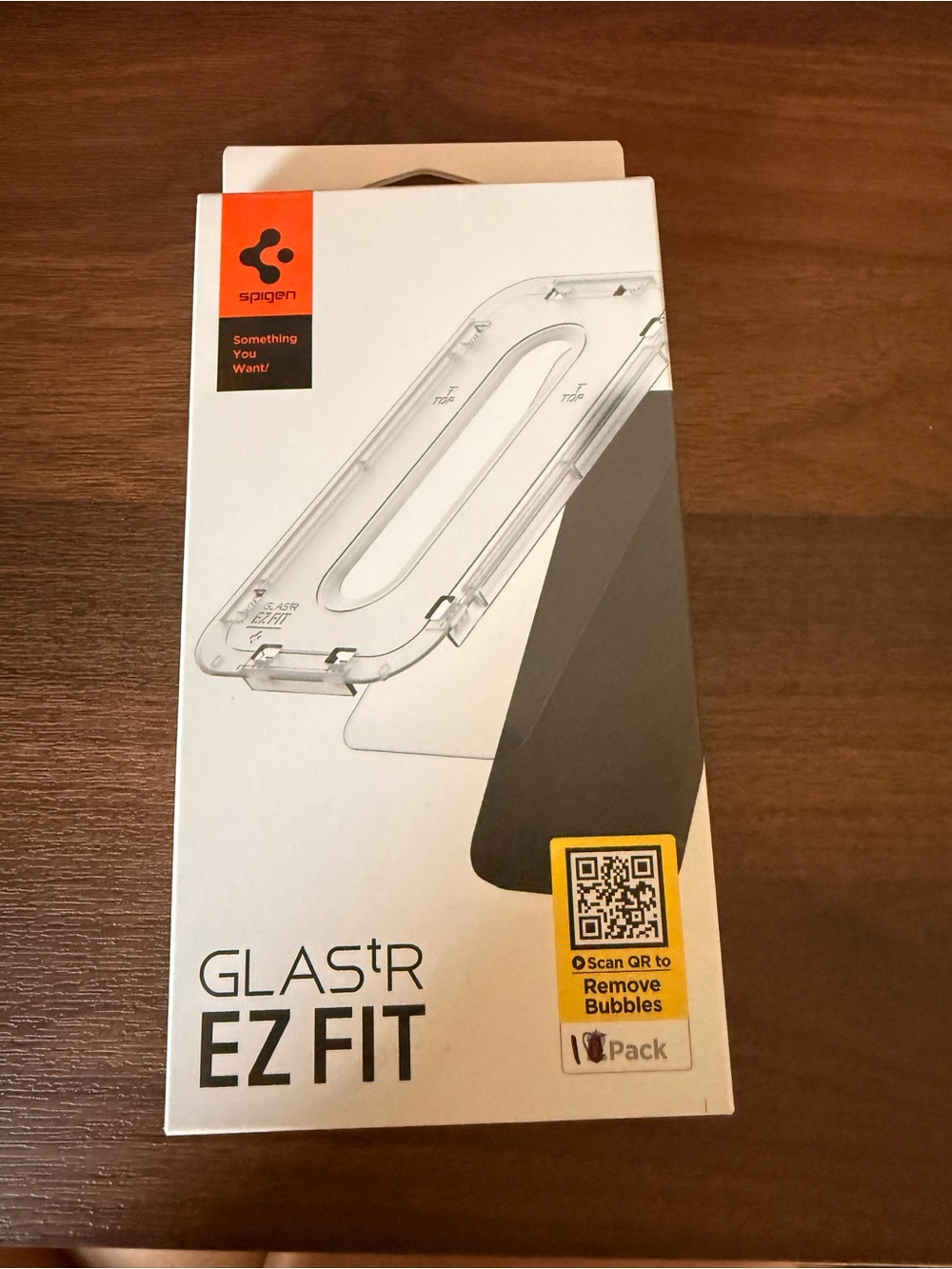 Spigen EZ Fit Screen Protector Installation Kit - Picture 1 of 2